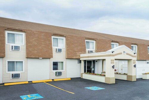 Super 8 by Wyndham Bangor, Забронировать Мини-отель  