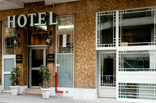 Hôtel Ambassadeur, Забронировать Отель 17-й округ: Батиньоль Париж, рядом с Брошан