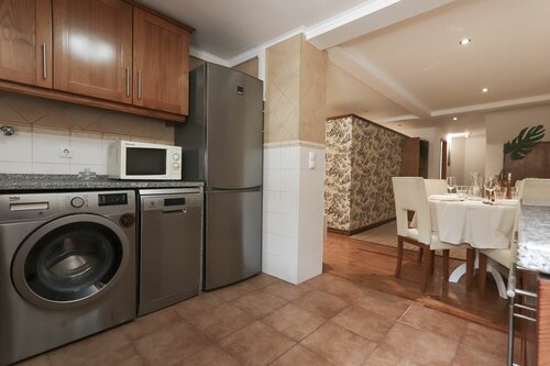 Your Home in Palácio do Bairro Alto, Забронировать Апартаменты/квартира Мизерикорди 