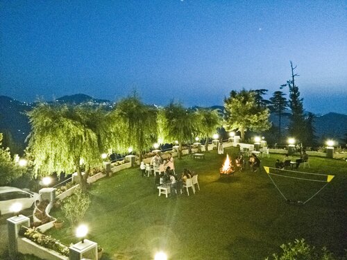 Royal Jardin Whistling Pines Resort, Забронировать Курортный отель Отели штата Химачал-Прадеш с питанием, Пансион