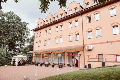 Garden Park Hotel, Забронировать Отель Величка Малопольское воеводство
