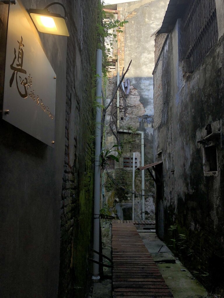 Dé Cafe & Rest House - Hostel