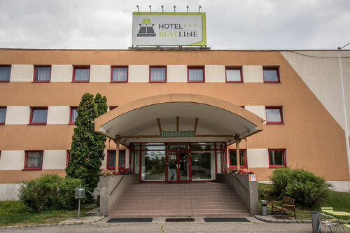 Ce Bestline Hotel