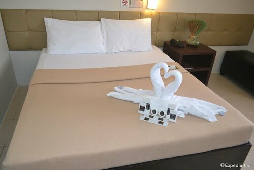 Columbus Plaza Hotel, Rezerwuj Hotel Tanie hotele w Mindanao