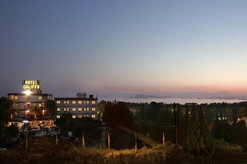 Hotel Califfo, Забронировать Отель Куарту-Сант-Элена Южная Сардиния