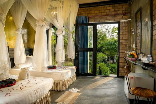 Koh Rong Hill Beach Resort, Забронировать Курортный отель Курортные отели Провинции Преа-Сианук, Курортный отель