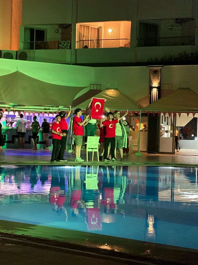 ‪Roseira Beach Resort‬