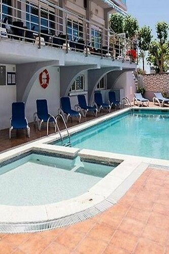 Hotel Internacional, Забронировать Отель Отели Коста-дель-Маресме с завтраком, Завтраки