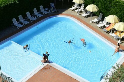 Hotel Bella Peschiera, Забронировать Отель Отели Garda Veneto с бассейном, Бассейн
