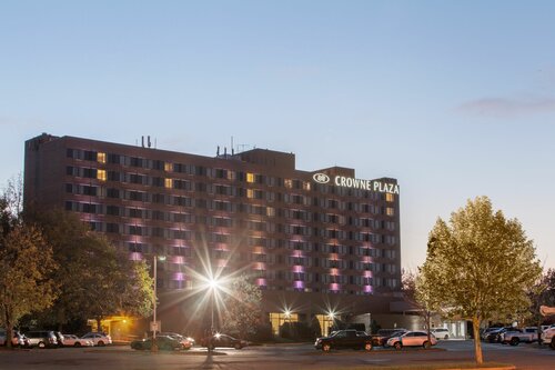 Crowne Plaza Danbury, Book Hotel Danbury Connecticut