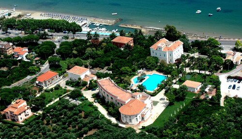 Villa Irlanda Grand Hotel, Забронировать Отель Отели Побережья Лацио с бассейном, Бассейн
