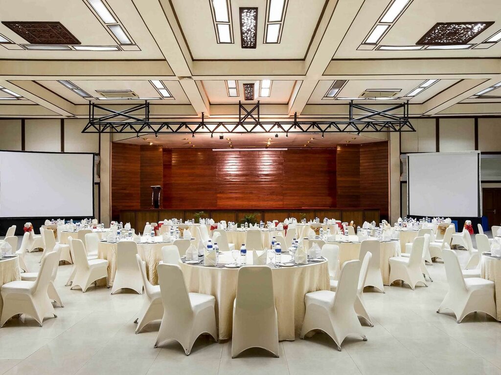 TripleTree Hotel And Resort