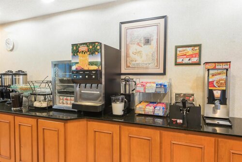 Wingate by Wyndham Indianapolis Airport Plainfield, Book Hotel Hoteller i Indiana med parkering, Parkering