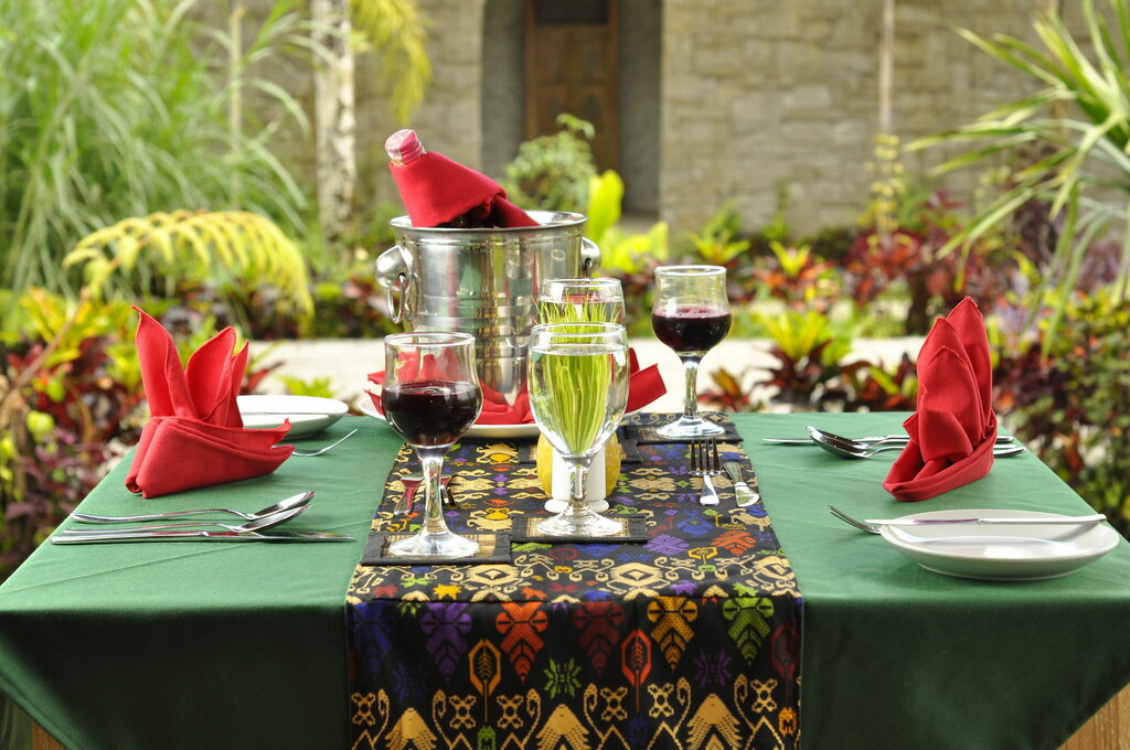 Senetan Villas & Spa Resort