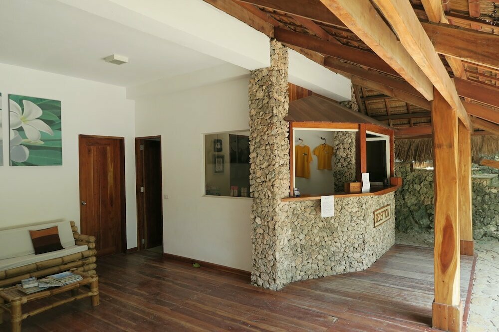Tepanee Beach Resort