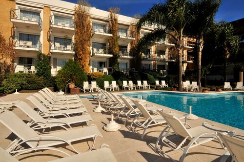 Radisson Hotel Colonia del Sacramento, Забронировать Отель Бизнес-отели Колония-дель-Сакраменто, рядом с Ворота крепости Колония, 4* 5*