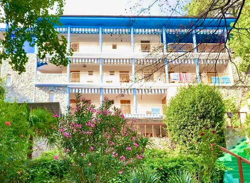 Gaspra. Solnechny Briz Guest house, Rezerwuj Pensjonat Haspra Crimea
