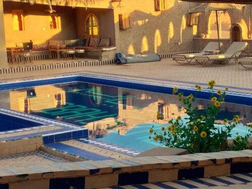 Kasbah Azalay Merzouga takojt, Забронировать Отель Отели Эр-Рашидия с бассейном, Бассейн