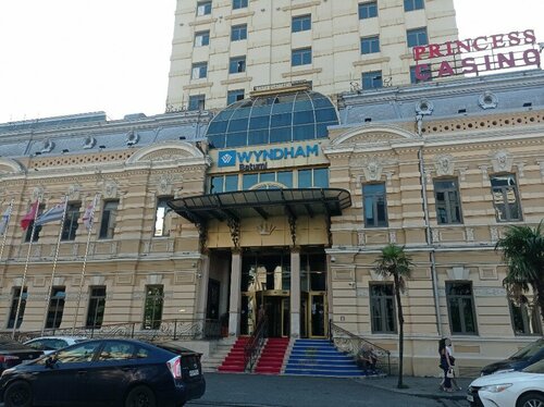 Wyndham Batumi, Забронировать Отель Батуми Батуми - побережье, рядом с Собор Рождества Пресвятой Богородицы