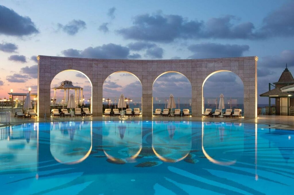 Merit Royal Premium Hotel