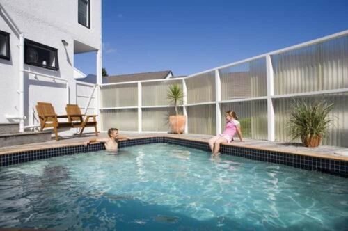 Manukau Motor Lodge, Rezervasyon Tatil Evi Auckland Kır Evleri / Kır Evleri, Küçük Ev
