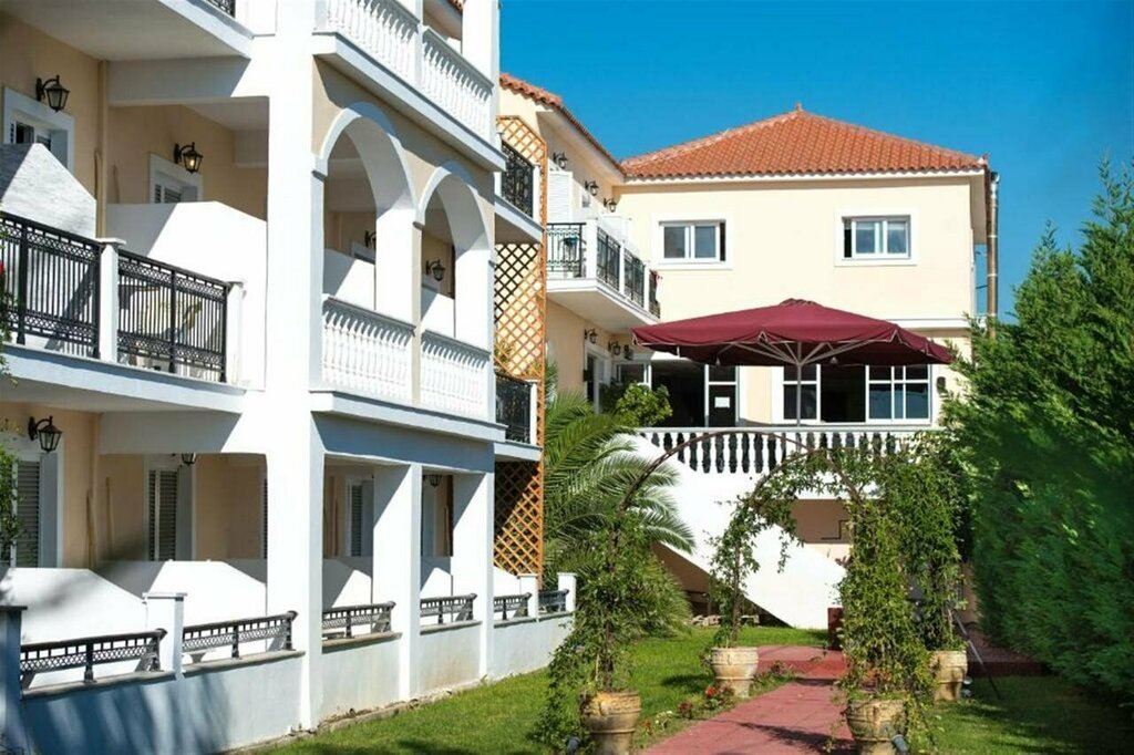 California Beach Hotel