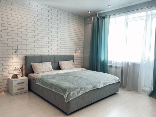 CrystalRentals (КристалРенталс) на улице Бориса Житкова 4, Забронировать Апартаменты/квартира Отели Тюменского района с парковкой, Парковка