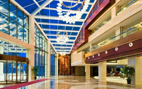 Sheraton Yantai Golden Beach Resort, Забронировать Курортный отель Фушань Яньтай