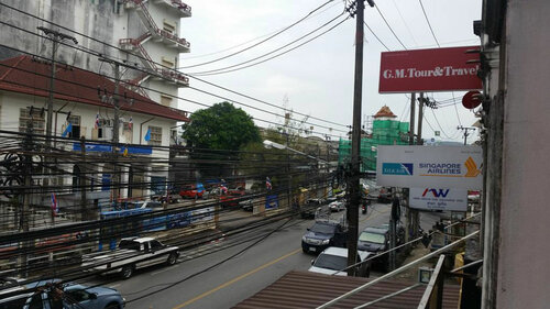 Phuket Blue Hostel, Забронировать Хостел Отели Пхукета Таун с парковкой, рядом с Vachira Phuket Hospital, Парковка