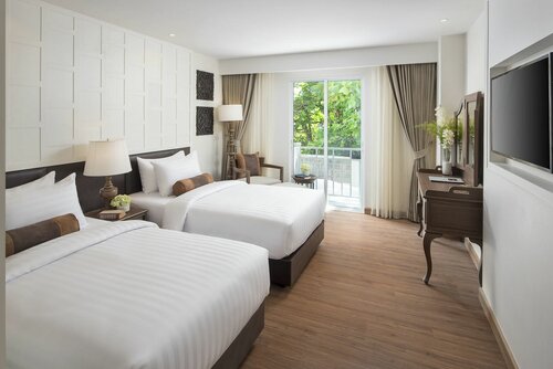 Casa Vimaya Riverside, Забронировать Отель Phra Nakhon Бангкок, рядом с Храм Ват Ратчанатдарам Воравихан