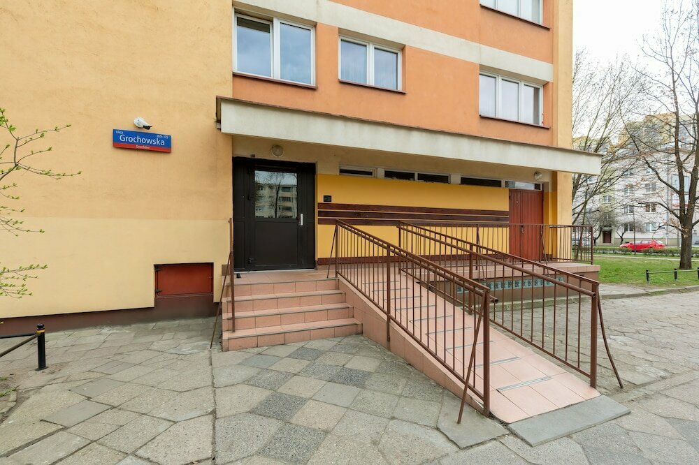 Studio Grochowska Warsaw by Renters