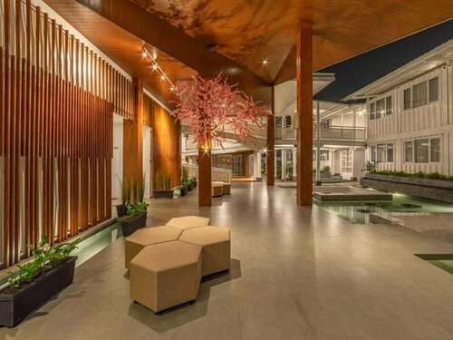 Kontena Hotel, Rezervați Hotel Hoteluri în Batu cu piscină, Piscină