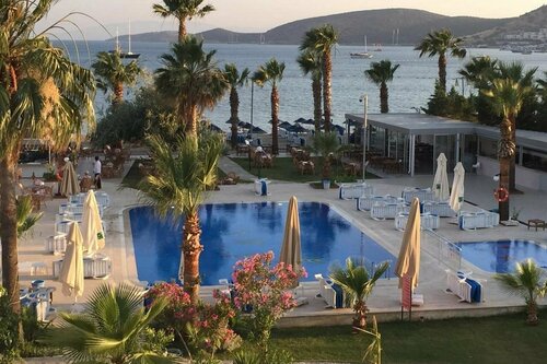 Nagi Beach Hotel, Забронировать Отель Отели Битез 3 звезды, 3*