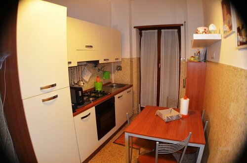 Sergio's Guest House, Забронировать Гостевой дом Отели Рима с парковкой, рядом с Квинтилиани, Парковка