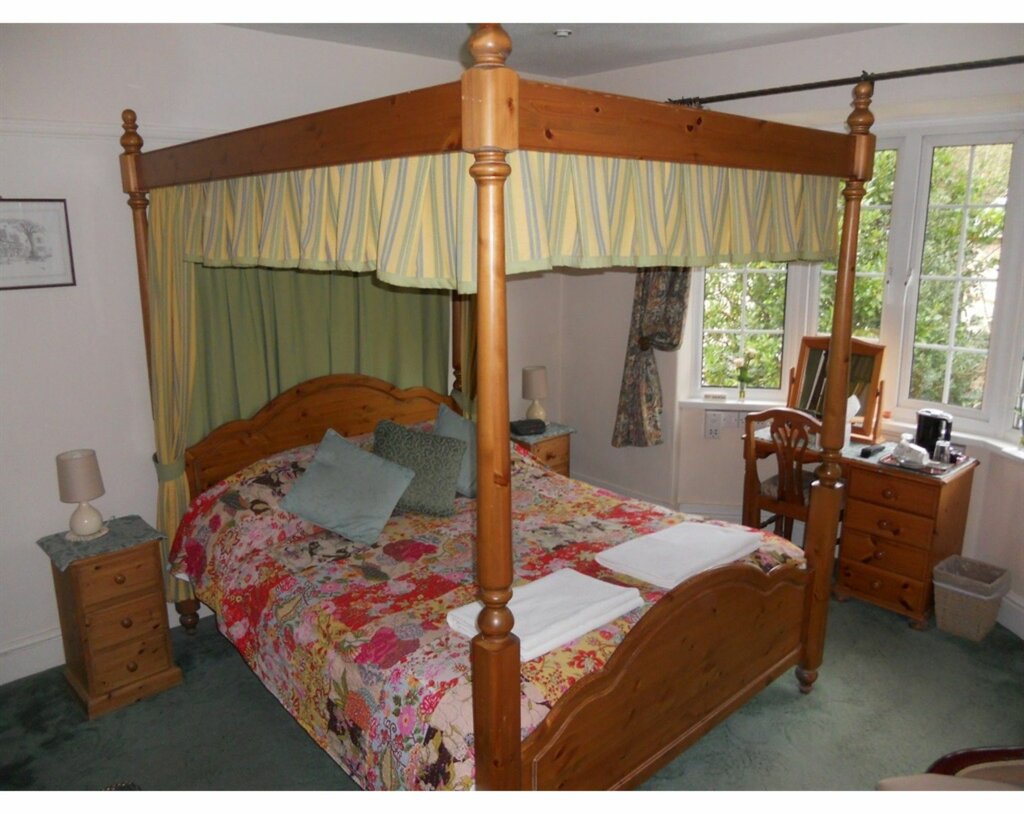 The Elms Guest House