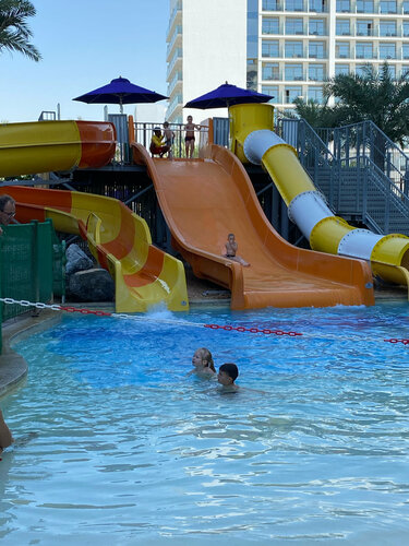 Курортный отель Centara Mirage Beach Resort Dubai, Забронировать Курортный отель Курортные отели Дейра, Курортный отель