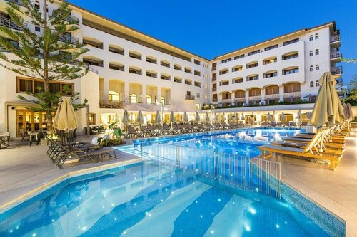 Theartemis Palace, Забронировать Отель Отели Ретимнон с бассейном, Бассейн