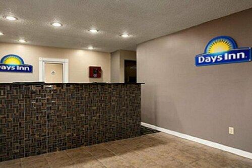 Days Inn by Wyndham Cloverdale Greencastle, Boek Hotel Hotels in Indiana met zwembad, Zwembad