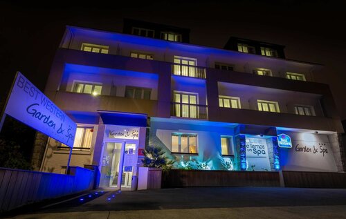 Best Western Hôtel Garden and Spa, Забронировать Курортный отель Отели Ла-Боль 3 звезды, рядом с La Baule La Cave, 3*