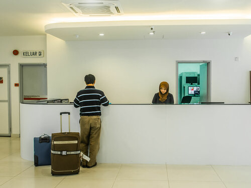 Tune Hotel KLIA Aeropolis, Забронировать Отель Недорогие отели Сепанг, недорого