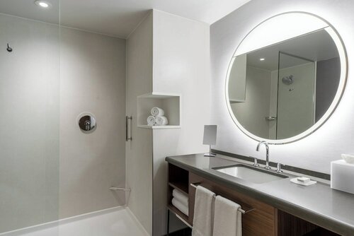 Courtyard Dallas Frisco, Забронировать Отель Площадь Фриско Dallas - Fort Worth Metropolitan Area, рядом с Medical City Frisco