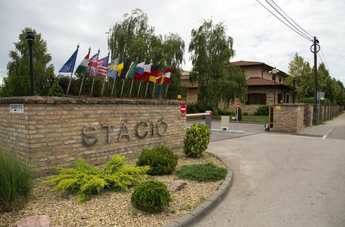 Budapest Airport Hotel Stáció Wellness & Konferencia, Забронировать Отель Вечеш Центральная Венгрия