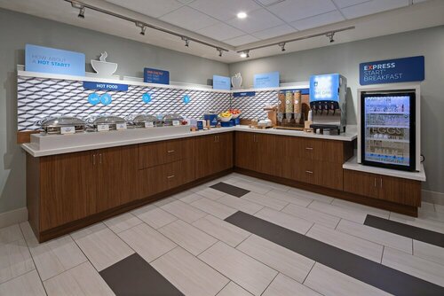 Holiday Inn Express Hotel & Suites SeaTac by IHG, Buchen Sie Hotel SeaTac Washington (state)