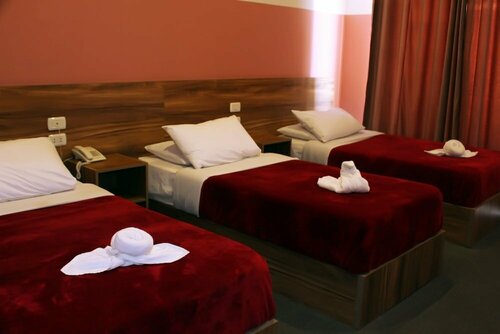Nitocrisse Hotel, Забронировать Отель Отели Каира с парковкой, рядом с Koshari Abu Tarek, Парковка