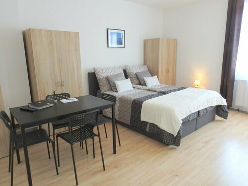 Apartments CITY Stadion, Book Apartment Froschberg Linz, near Linzer Schloss