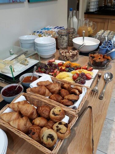 Dorian House, Book Bed and Breakfast Somerset hoteller med morgenmad, Morgenmad