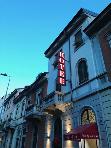 Hotel Due Giardini, Забронировать Отель Центральный вокзал Милан, рядом с Порта Венеция