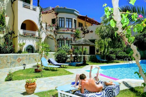 Aquarius Apartments "by Checkin", Забронировать Апартаменты/квартира Отели Агия-Пелагия с завтраком, рядом с Пляж Псаромура, Завтраки