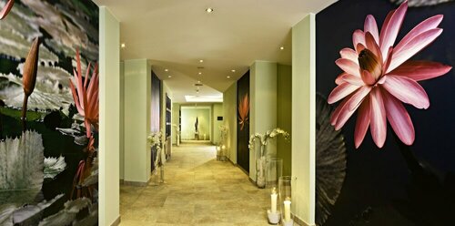 Grandhotel Lienz, Rezervovat Hotel Hotely v Lienz s bazénem, Bazén