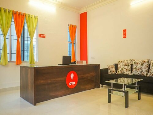 OYO Flagship 12723 Hotel D Villa, Забронировать Отель Отели Пуны с завтраком, Завтраки